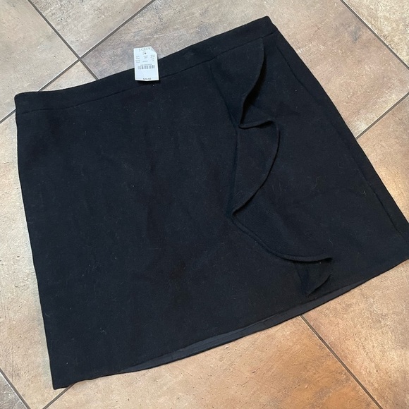 J. Crew Mercantile Skirt wool blend side ruffle lined above knee size 14 NWT - Picture 4 of 5